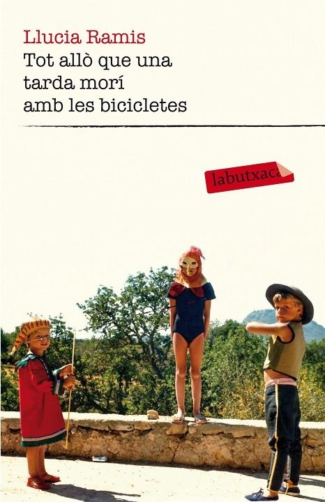 Tot allò que una tarda morí amb les bicicletes | 9788499308197 | Ramis, Llucia | Llibres.cat | Llibreria online en català | La Impossible Llibreters Barcelona